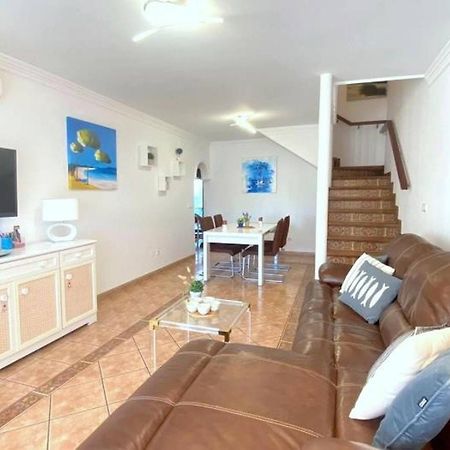 Vila Bages Roses Exteriér fotografie