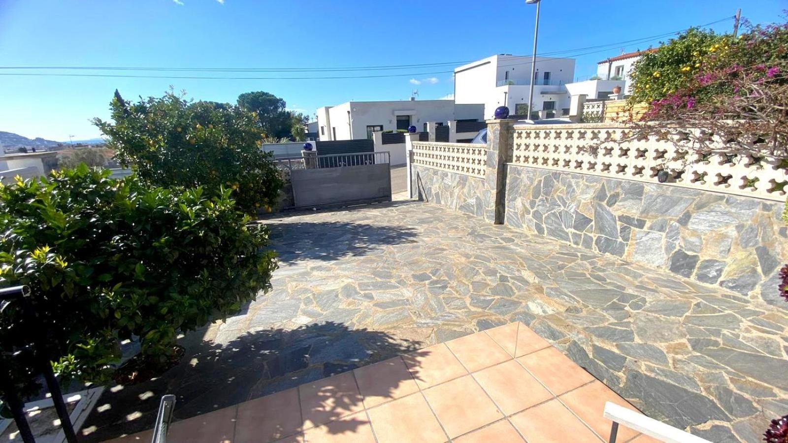 Vila Bages Roses Exteriér fotografie