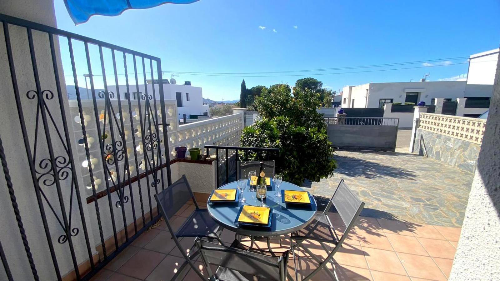 Vila Bages Roses Exteriér fotografie
