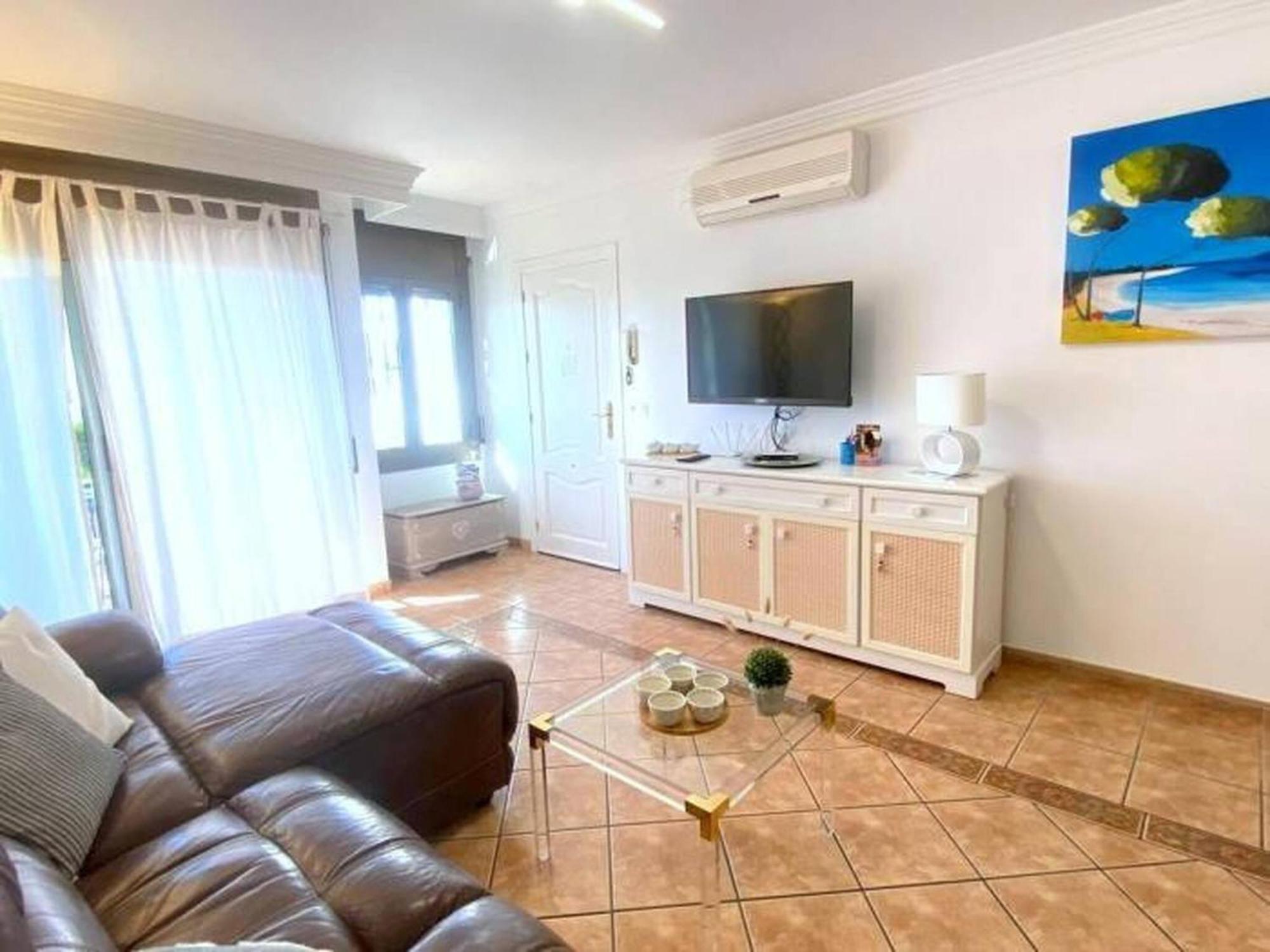 Vila Bages Roses Exteriér fotografie