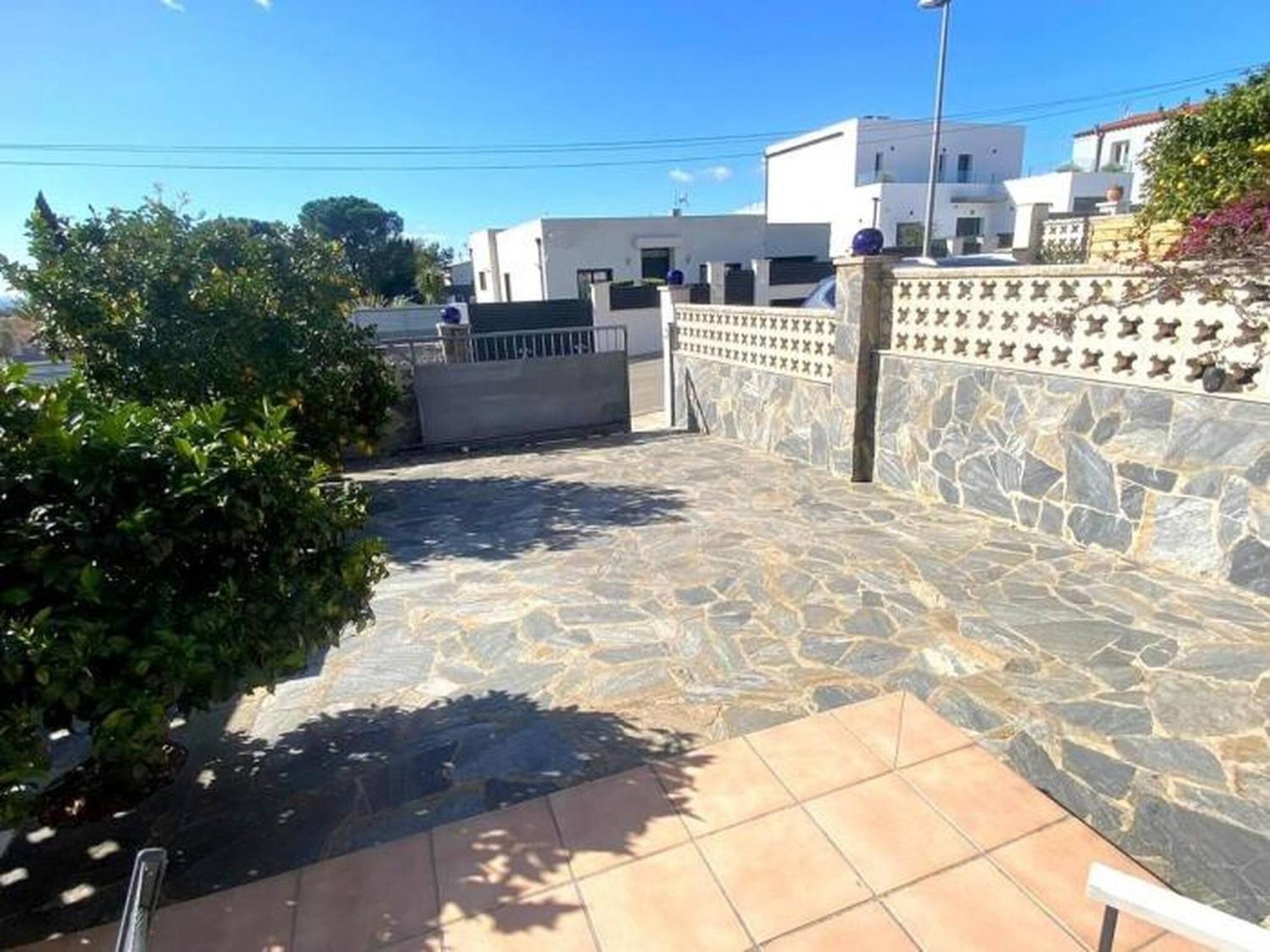 Vila Bages Roses Exteriér fotografie