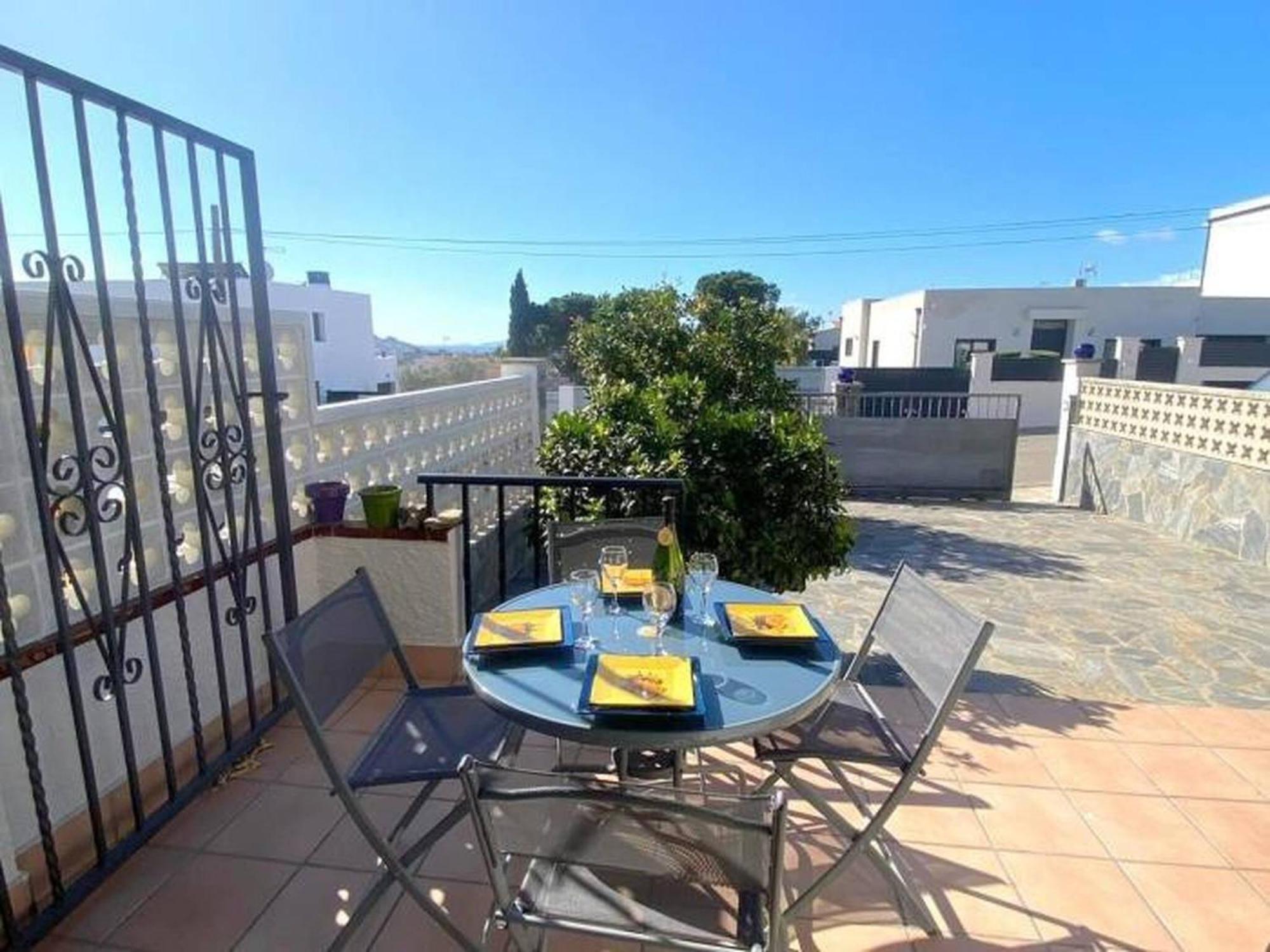 Vila Bages Roses Exteriér fotografie